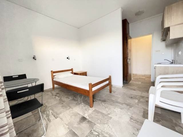 (En location) Habitation Chambre de bonne || Rethymno/Rethymno - 25 M2, 300€ 