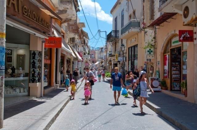 (For Sale) Commercial Retail Shop || Rethymno/Rethymno - 88 Sq.m, 280.000€ 